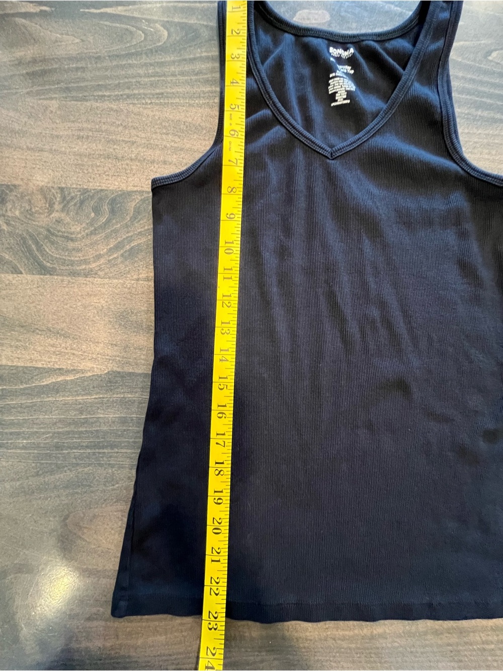 Sonoma Everyday V- Neck Ribbed Tank Top
Size Medium - Picture 4 of 5
